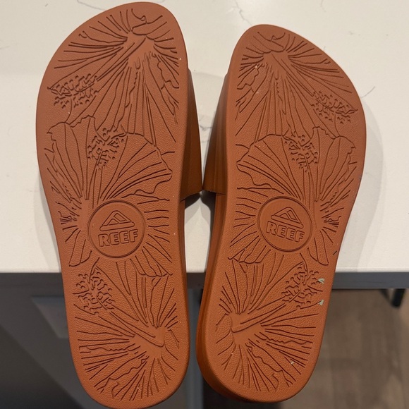 Reef Brown Slide Sandals - Picture 3 of 3